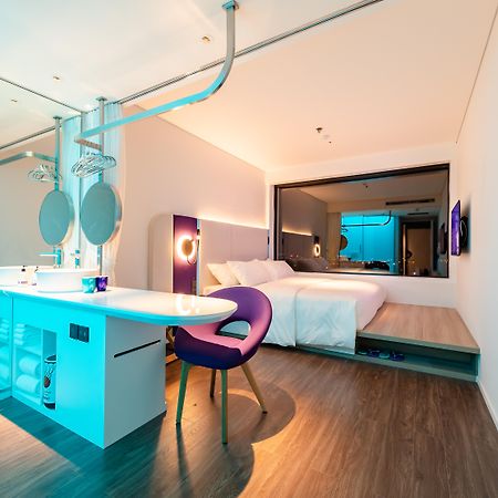 Tru By Hilton Nam Dinh City Centre Buitenkant foto