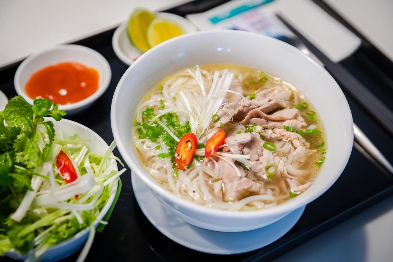 Tru By Hilton Nam Dinh City Centre Buitenkant foto